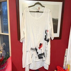 Chic White Floral Midi Dress size 22